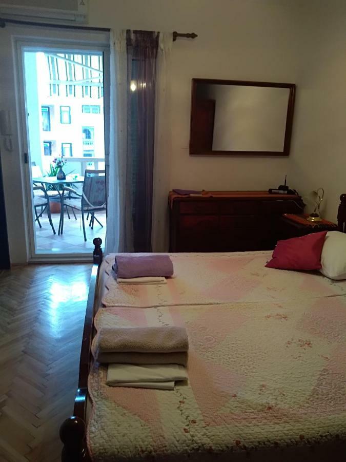 מאקרסקה Apartmani Smiljana מראה חיצוני תמונה