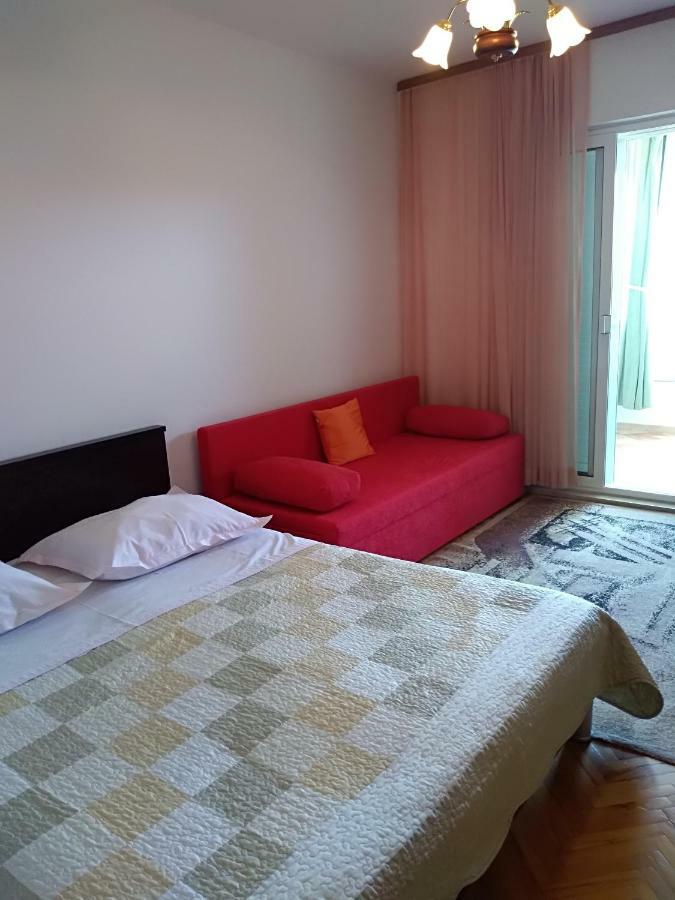מאקרסקה Apartmani Smiljana מראה חיצוני תמונה