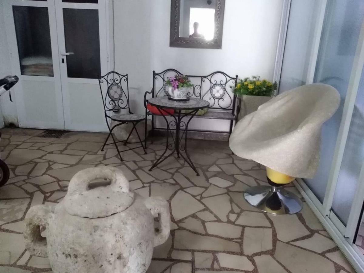 מאקרסקה Apartmani Smiljana מראה חיצוני תמונה